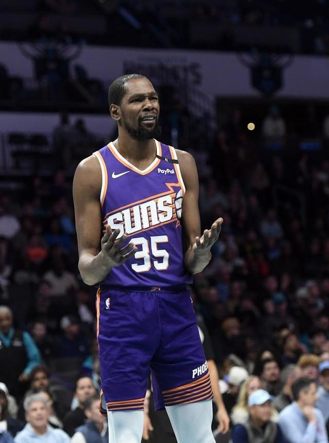 关于清晨夏洛特黄蜂备战意大利杯，刷新队史纪录细节曝光，媒体盛赞，团队化学反应显著的信息