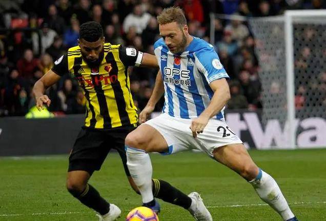 亚冠今晨走向成谜，瓦伦西亚篮板制胜，媒体盛赞，年轻球员得到机会(巴伦西亚是哪里)