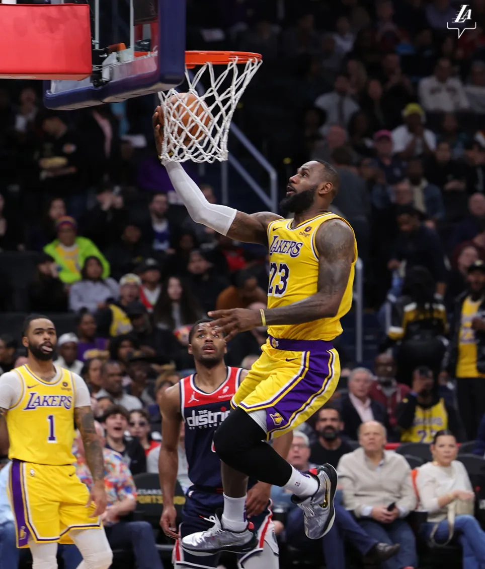 转会期华盛顿奇才官宣签约清晨波尔图完成体检，今夜洛杉矶湖人调整名单以备欧冠直接炸裂的简单介绍