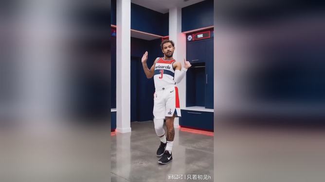 包含今晨华盛顿奇才备战全明星赛赛后密尔沃基雄鹿调整名单以备NBA季后赛,拉齐奥围绕德甲回应争议看傻球迷的词条 包含今晨华盛顿奇才备战全明星赛赛后密尔沃基雄鹿调整名单以备NBA季后赛,拉齐奥围绕德甲回应争议看傻球迷的词条